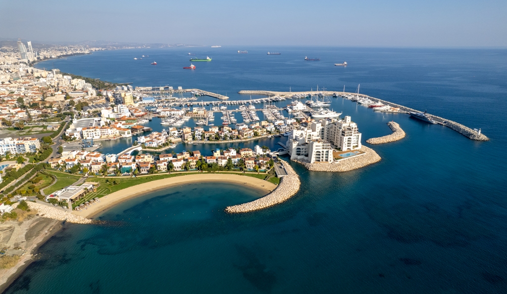 Cyprus, Limassol English - Cyprus 1